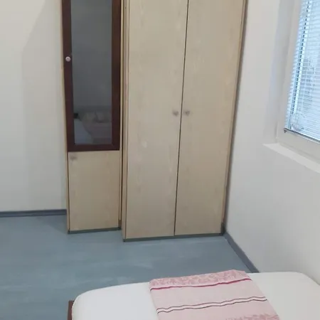 Center For 6 Persons Apartment *