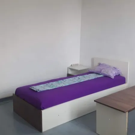 Center For 6 Persons Apartment Sofia